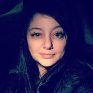 Meet your Posher, Corrine